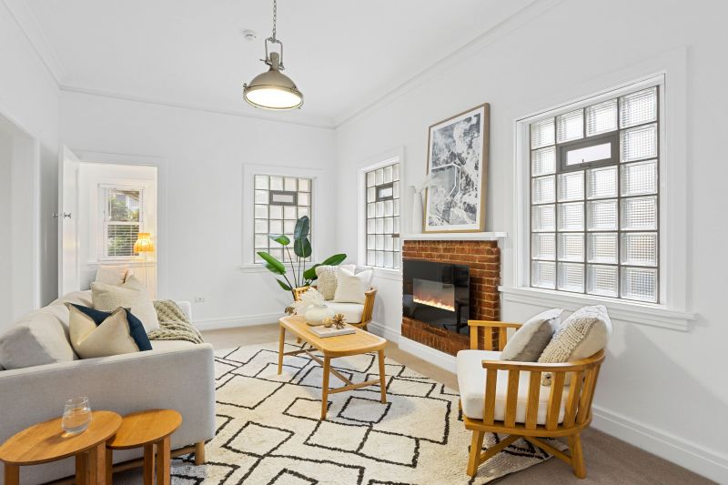 SECURE YOUR DREAM Whitehouse Real Estate