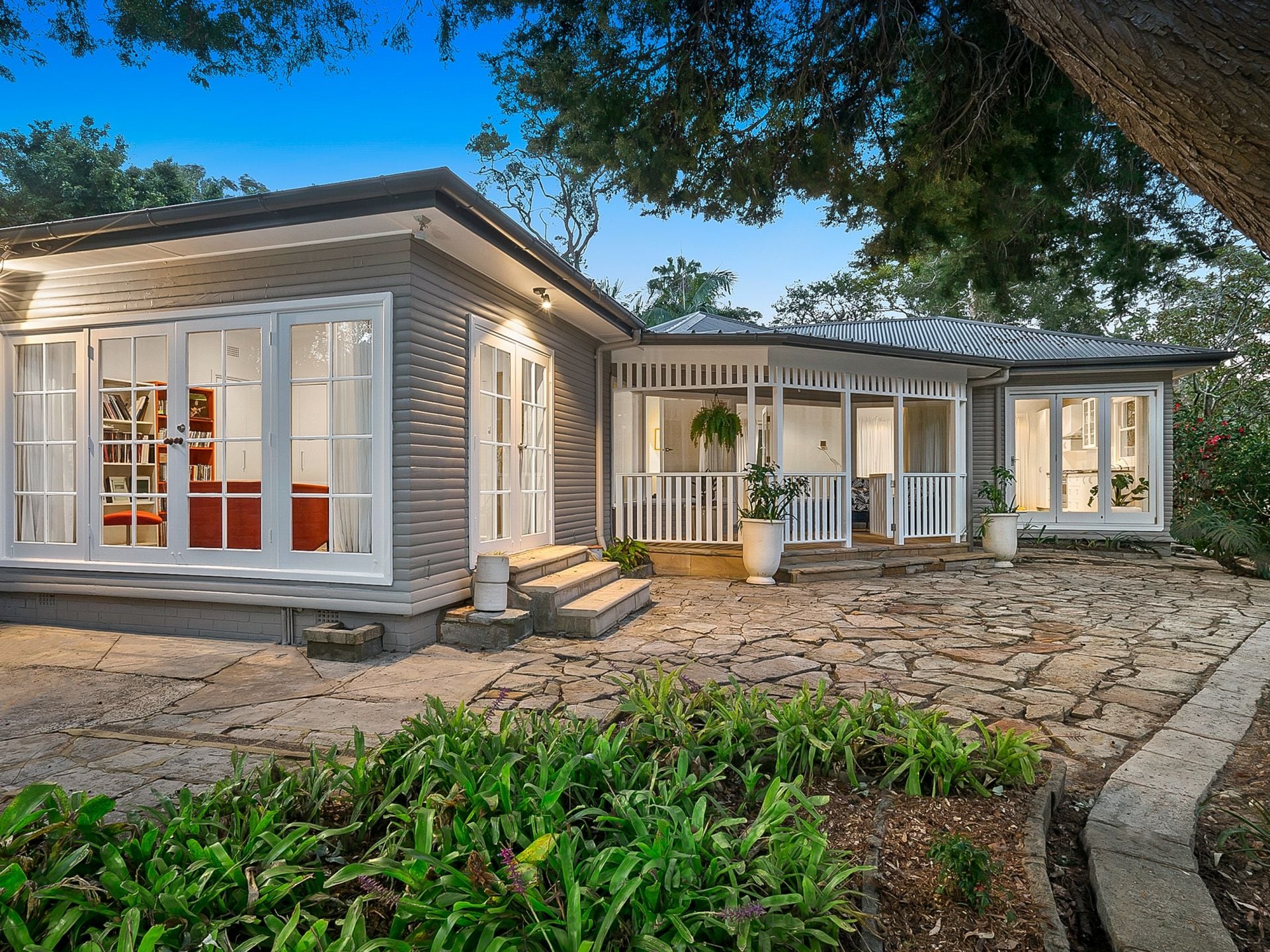 16 Ruskin Rowe, Avalon Beach Blake Property