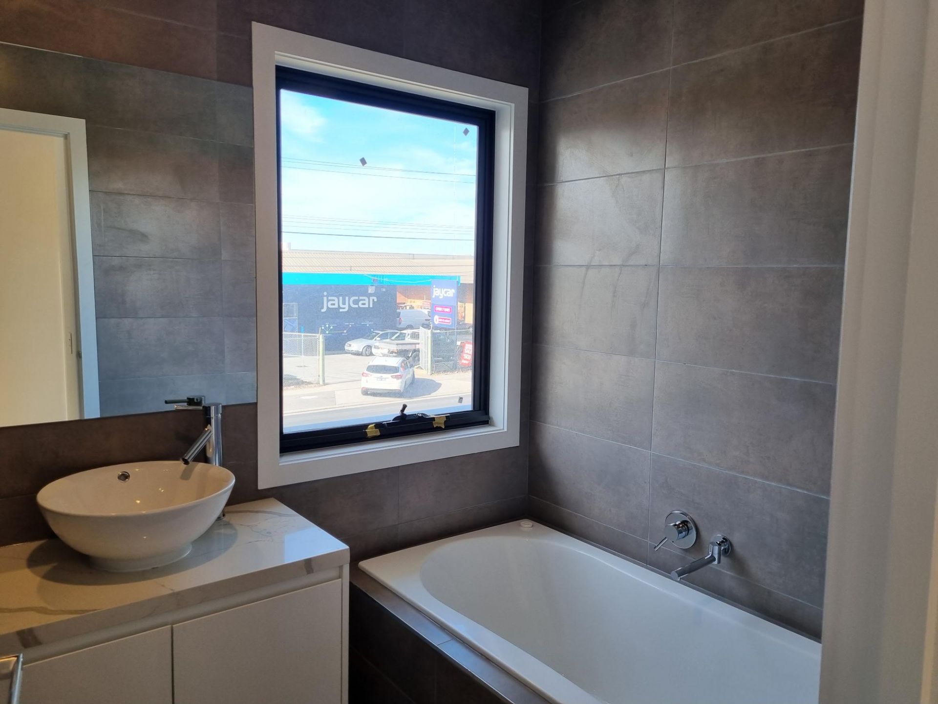 1/227 Mcintyre Road, SUNSHINE NORTH Sweeney Estate Agents