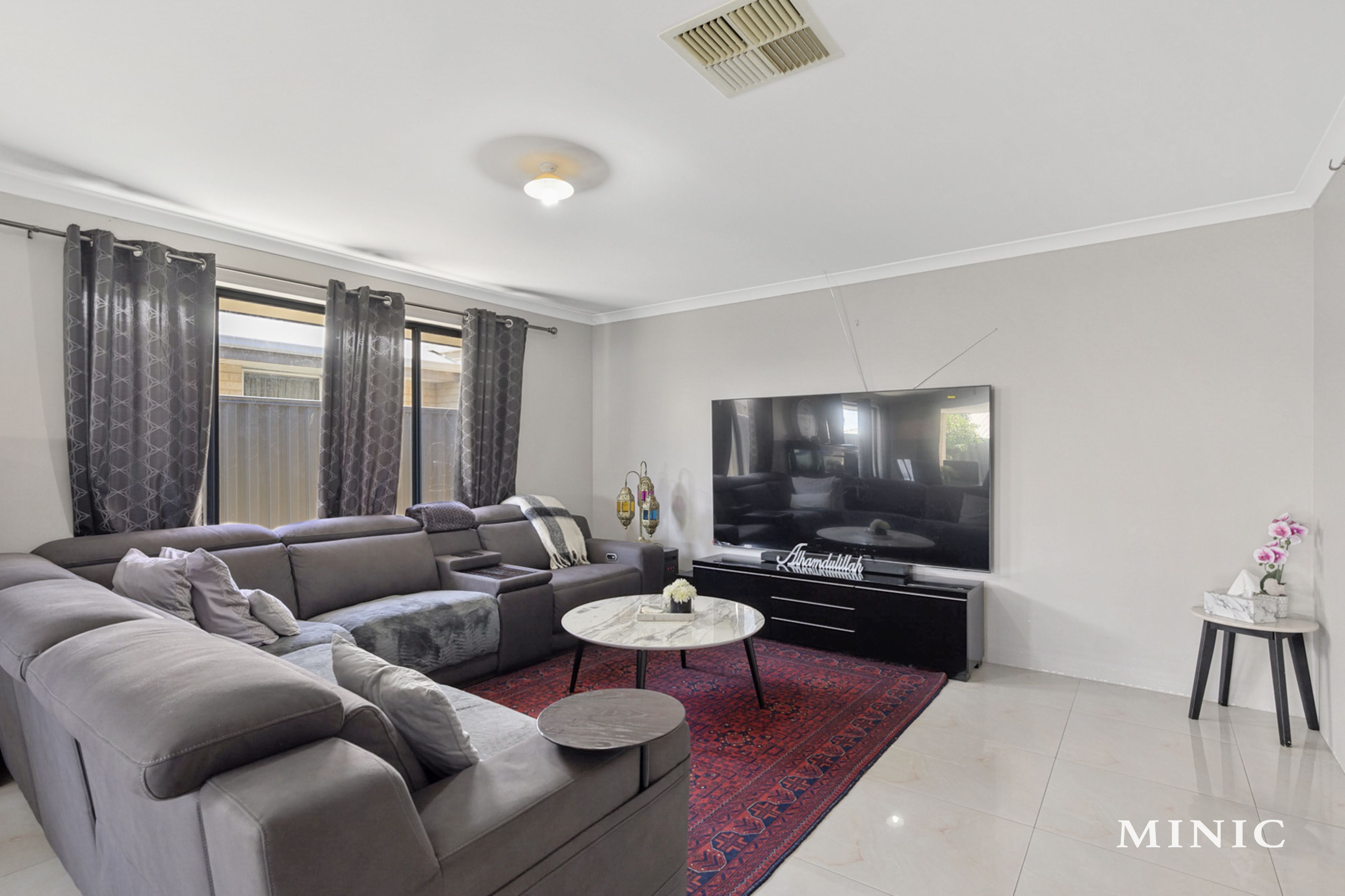 Real Estate For Sale 21 Strathclyde Circuit Champion Lakes , WA