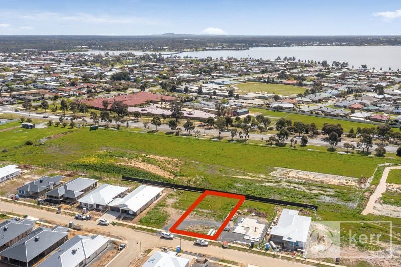 32 Morrisey Drive, Yarrawonga Kerr Real Estate