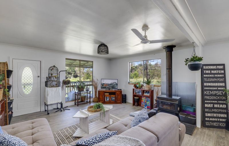 Real Estate For Sale 84 Crescent Head Road South Kempsey , NSW