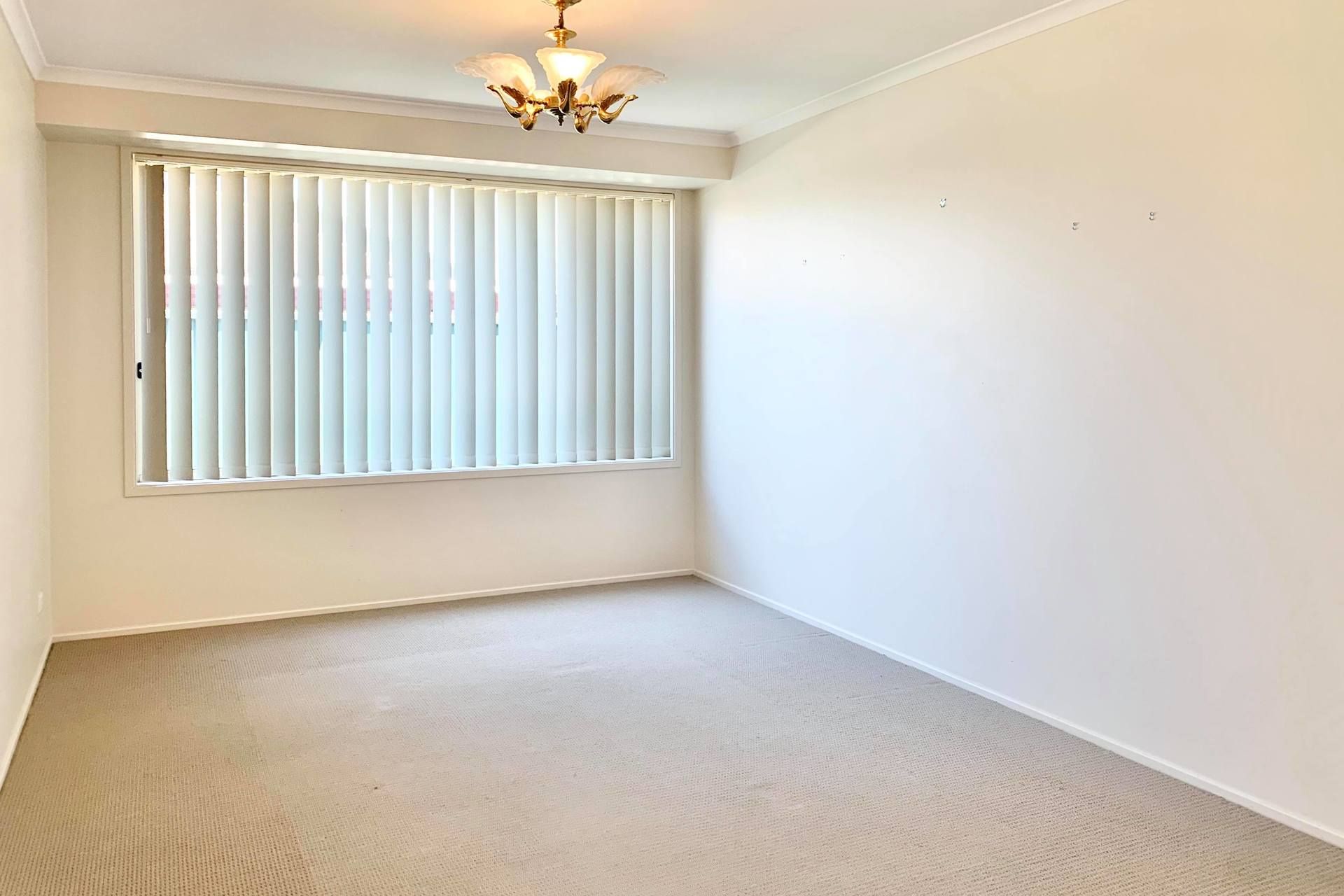 Real Estate For Lease 10 Olwen Place Quakers Hill , NSW