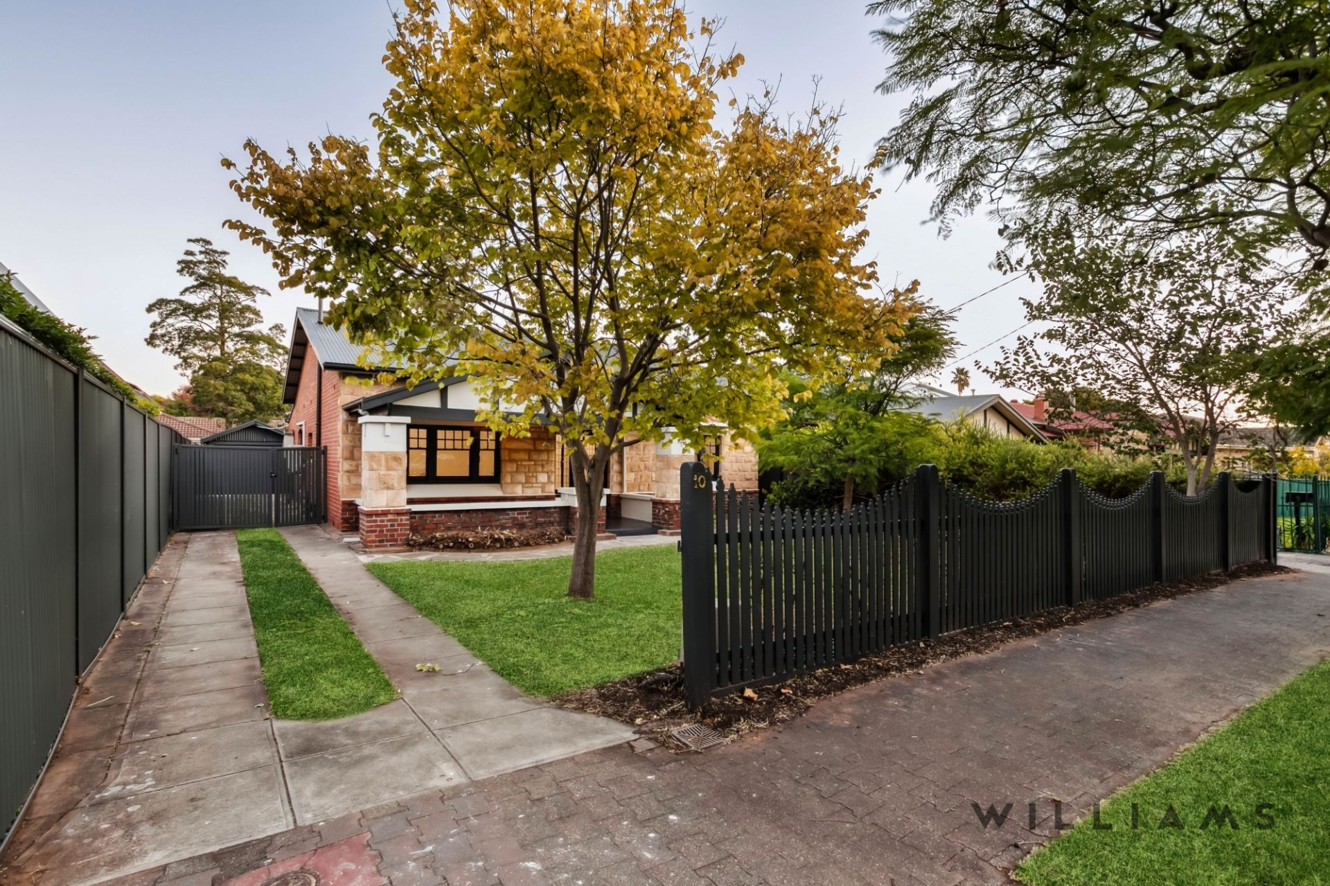10 Elmo Avenue, Westbourne Park Williams Real Estate