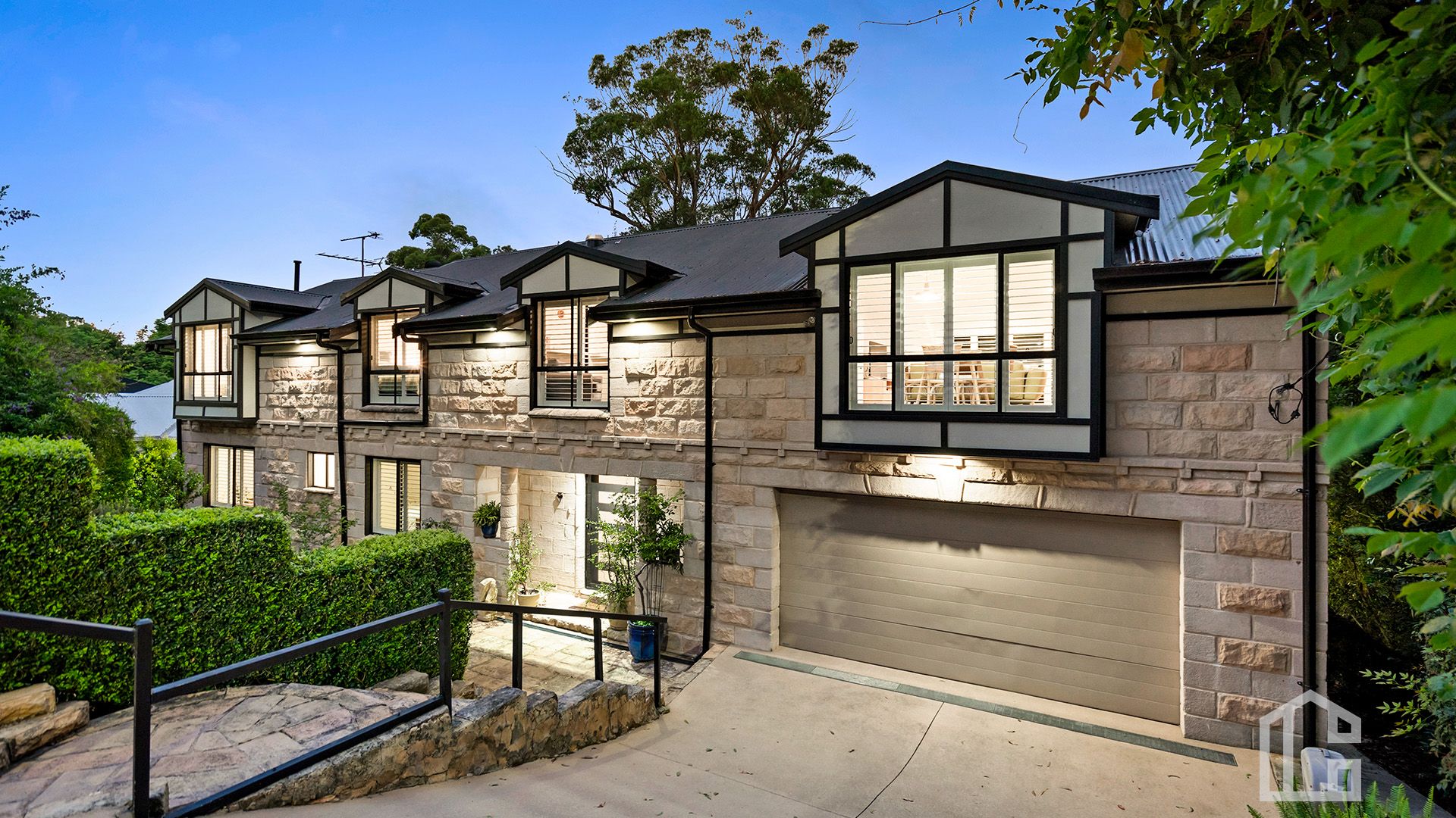 10 Raymond Street, Glenbrook Chapman Real Estate