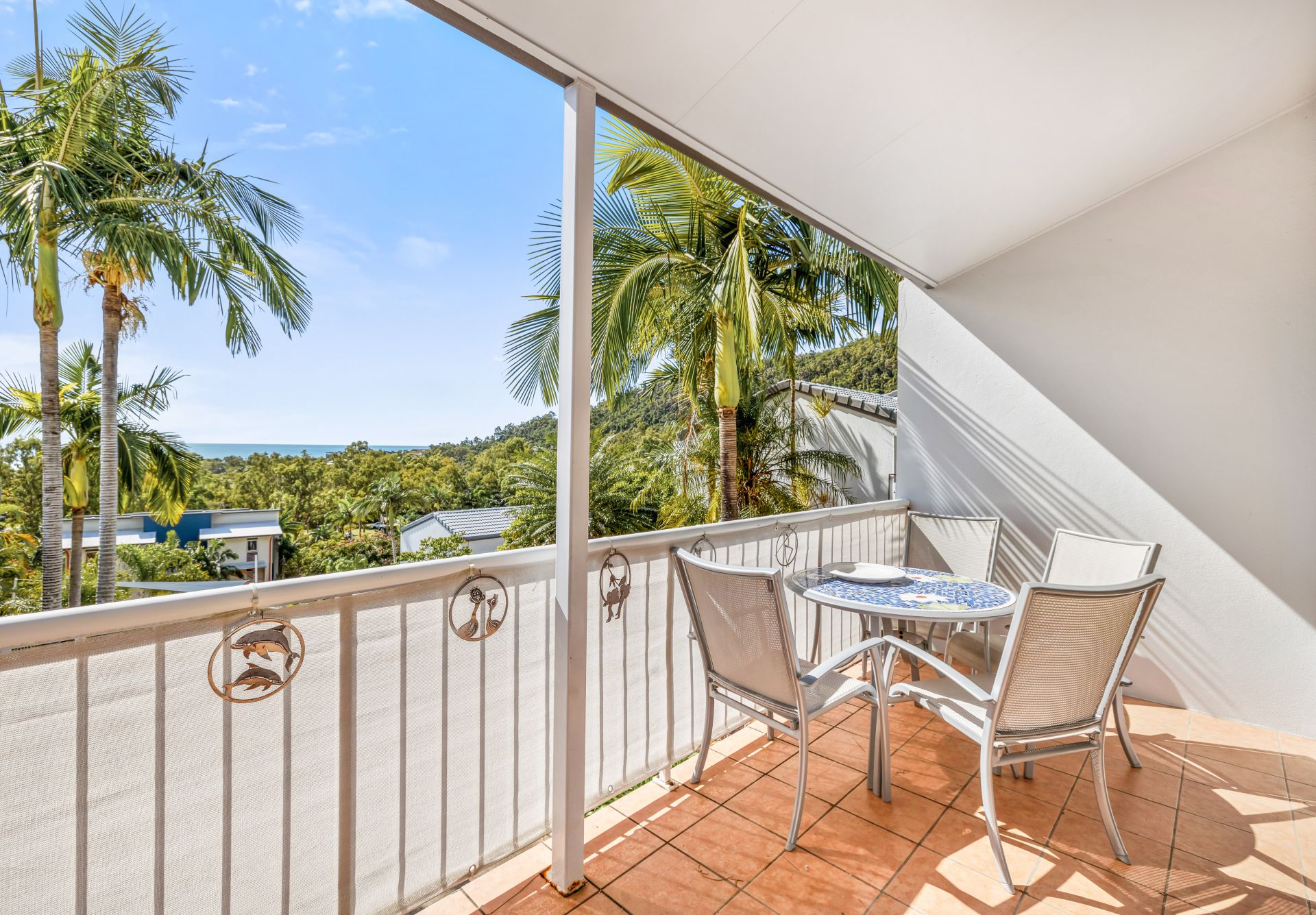 25/12 Eshelby Drive, Cannonvale Taylors Property Specialists