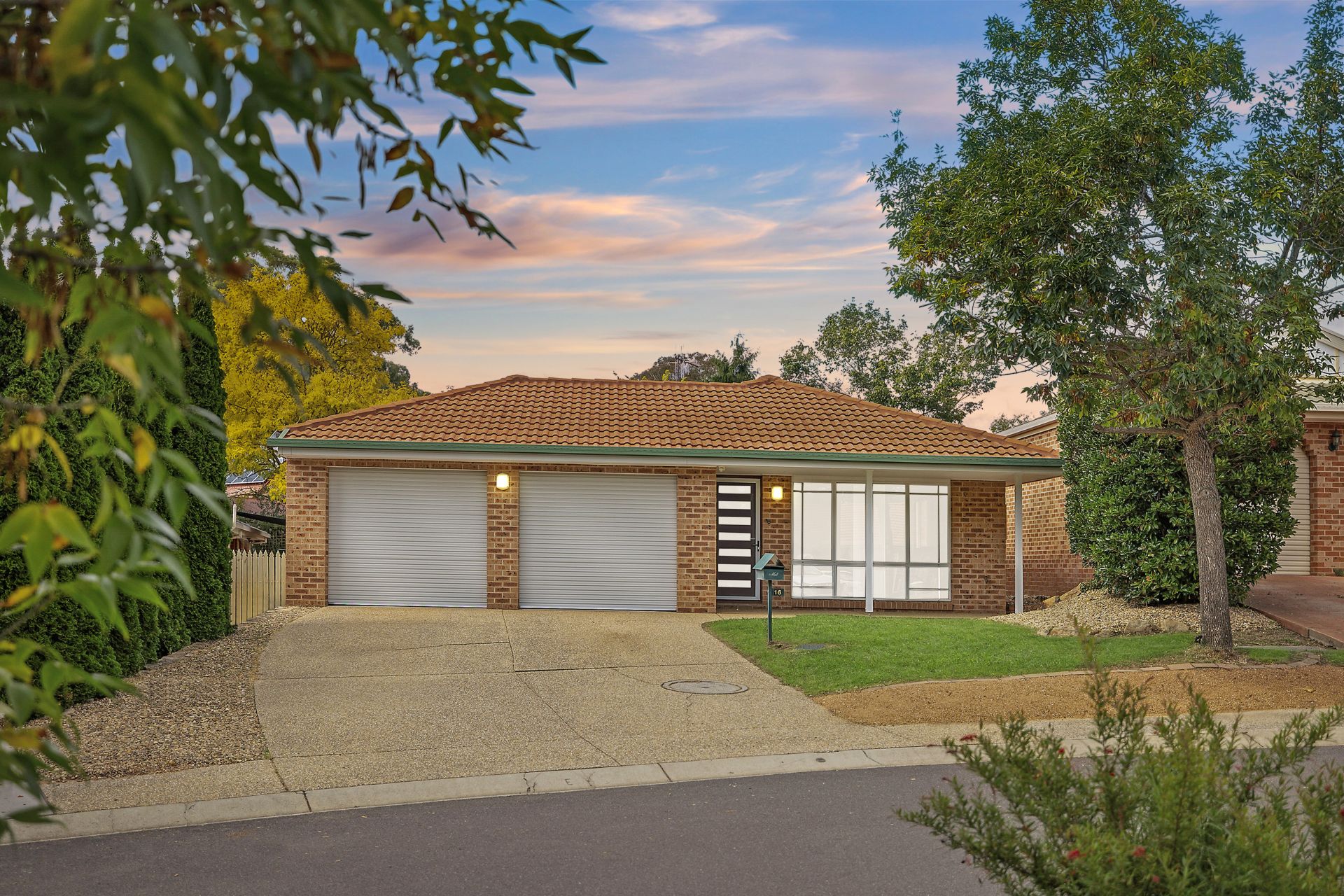 Real Estate For Sale 16 Corringle Close Amaroo , ACT
