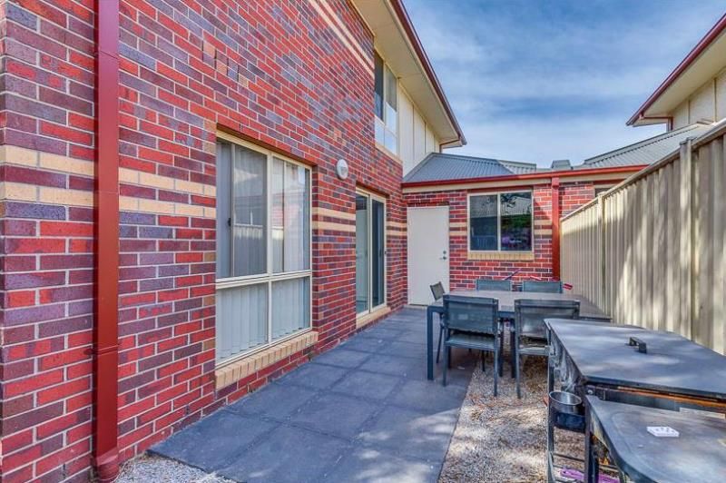 8/125 Gisborne Road, BACCHUS MARSH Sweeney Estate Agents