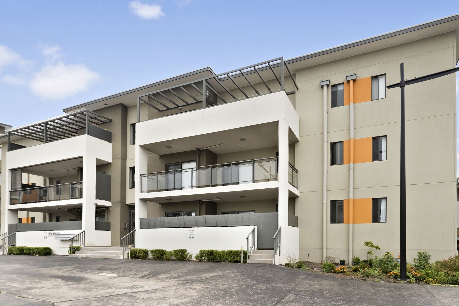 Real Estate For Lease 305C/17 Hawkesbury Road Westmead , NSW