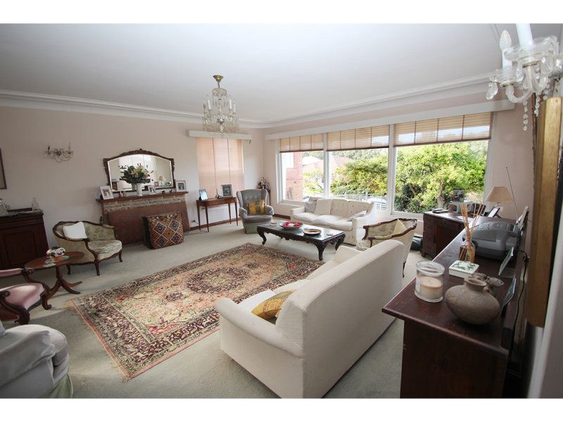 Real Estate For Sale 24 Wrightson Avenue Bar Beach , NSW