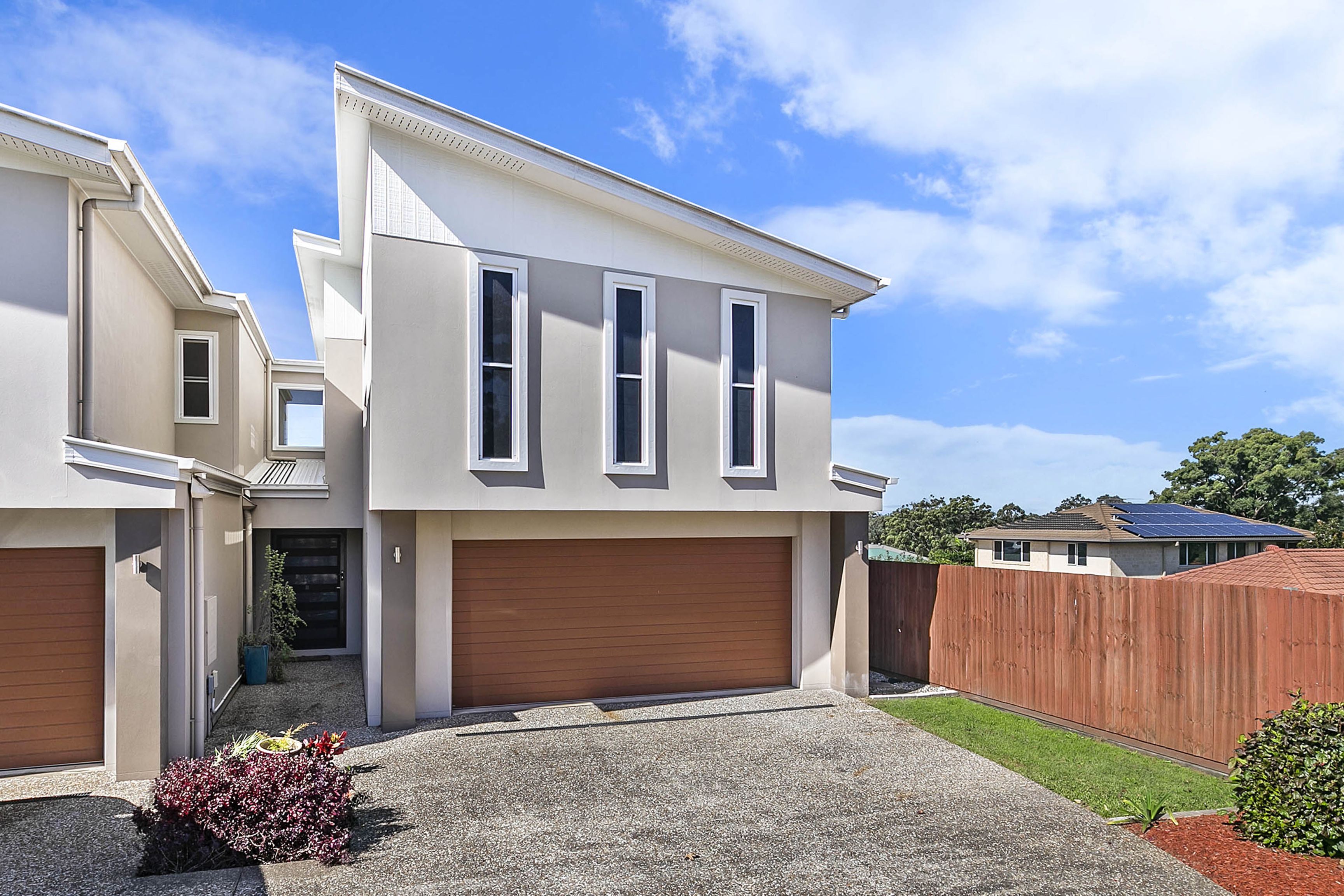 Real Estate For Sale 2/93 Daisy Hill Road DAISY HILL , QLD