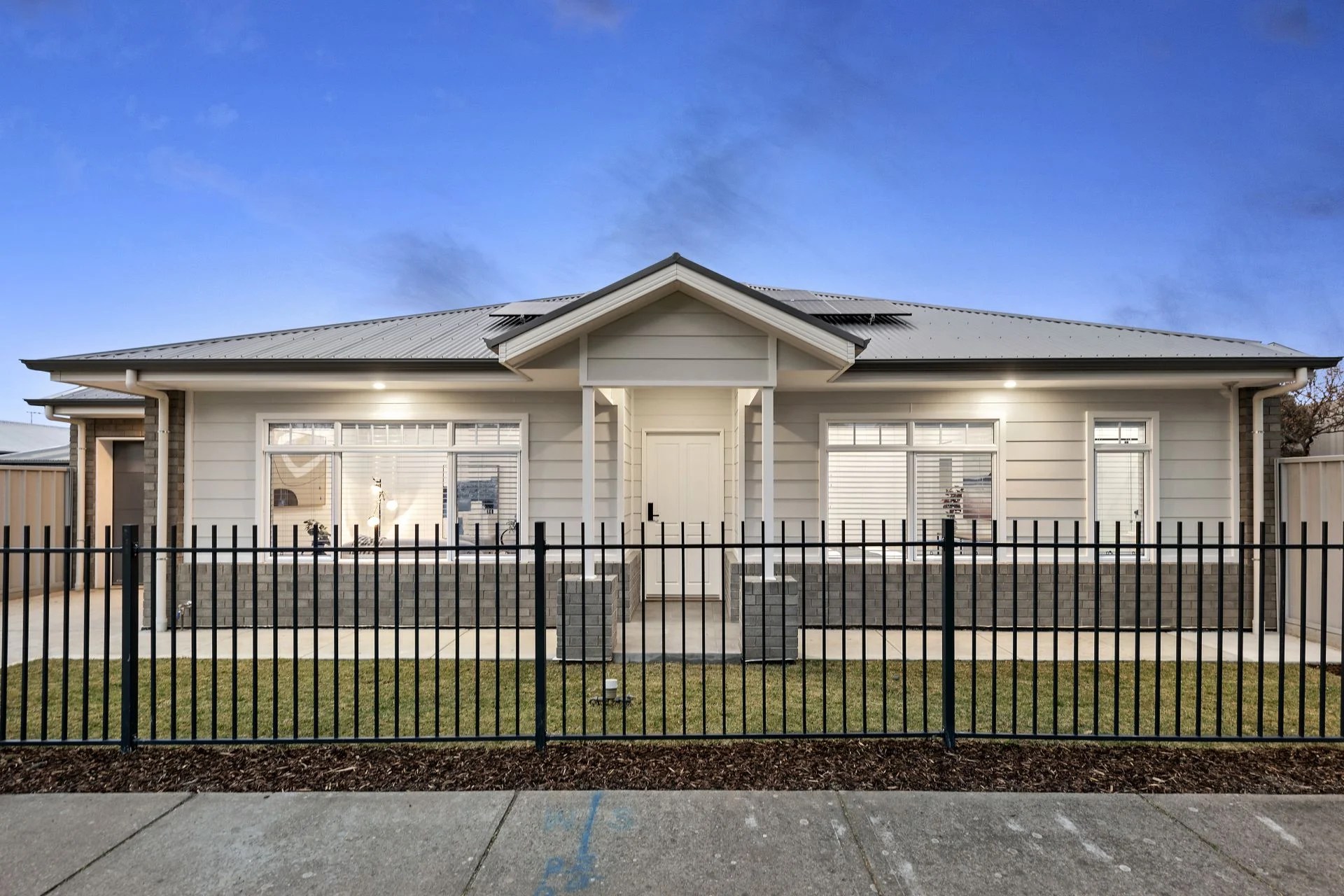 2C Oldsmobile Terrace, Dudley Park Crawford Doran