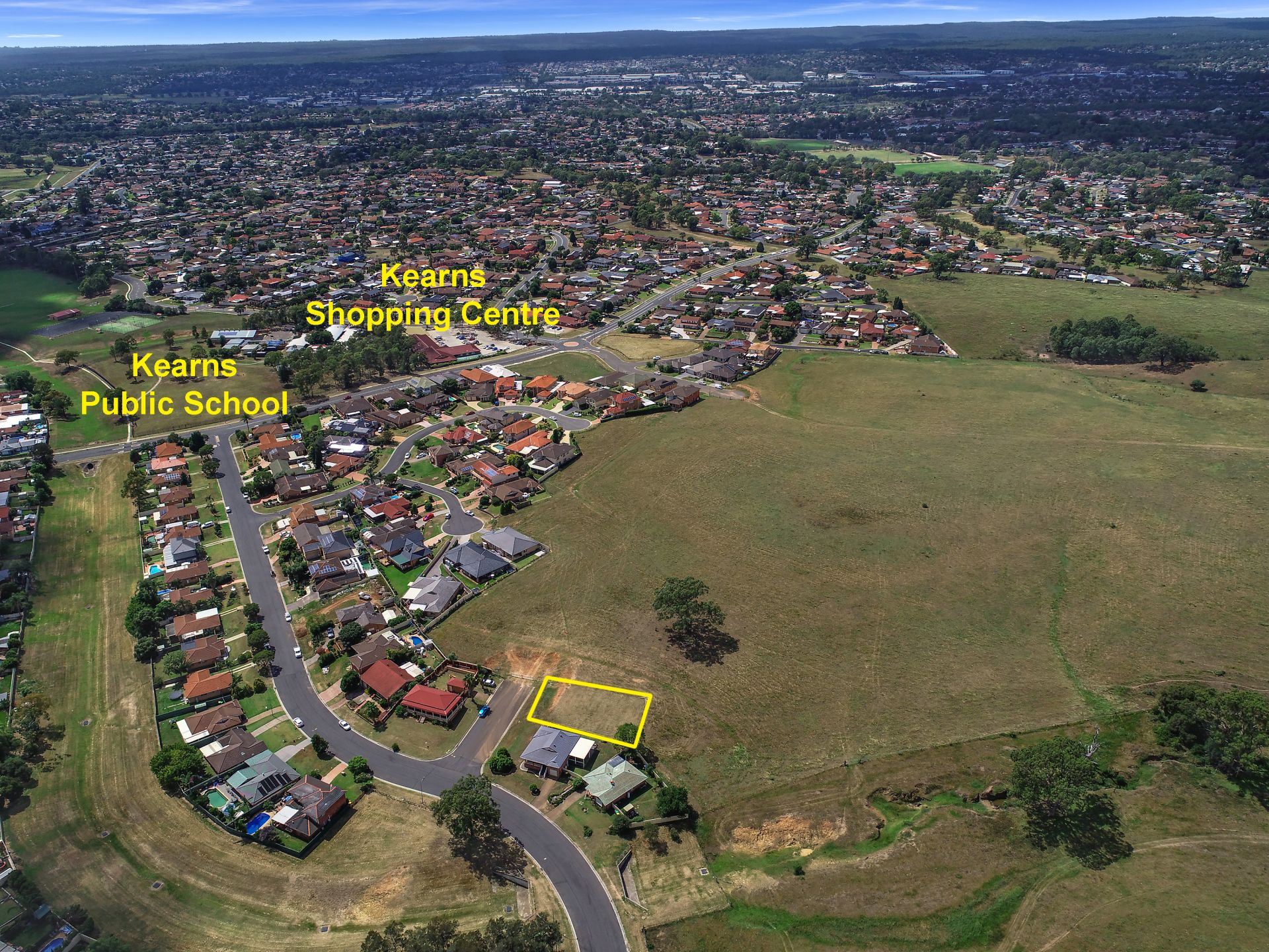 Real Estate For Sale 4 Tigris Street Kearns , NSW
