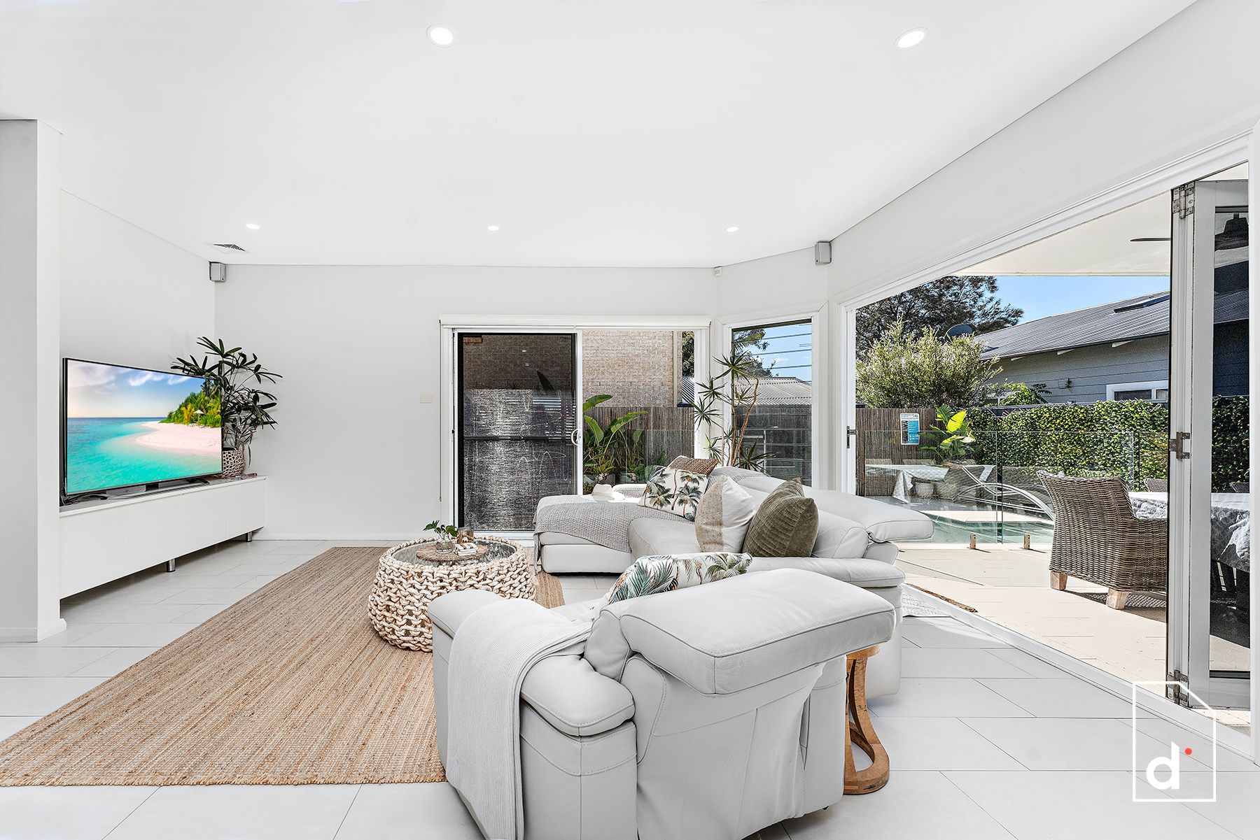 Sold property 2560000 for 34 Farrell Road Bulli , NSW 2516