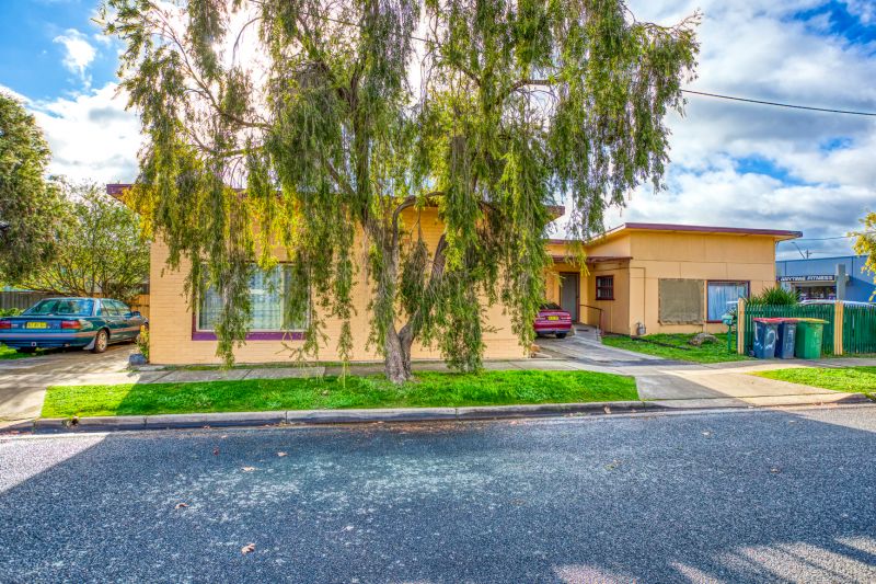 1 4/2 Alemein Court, North Albury Wodonga Real Estate
