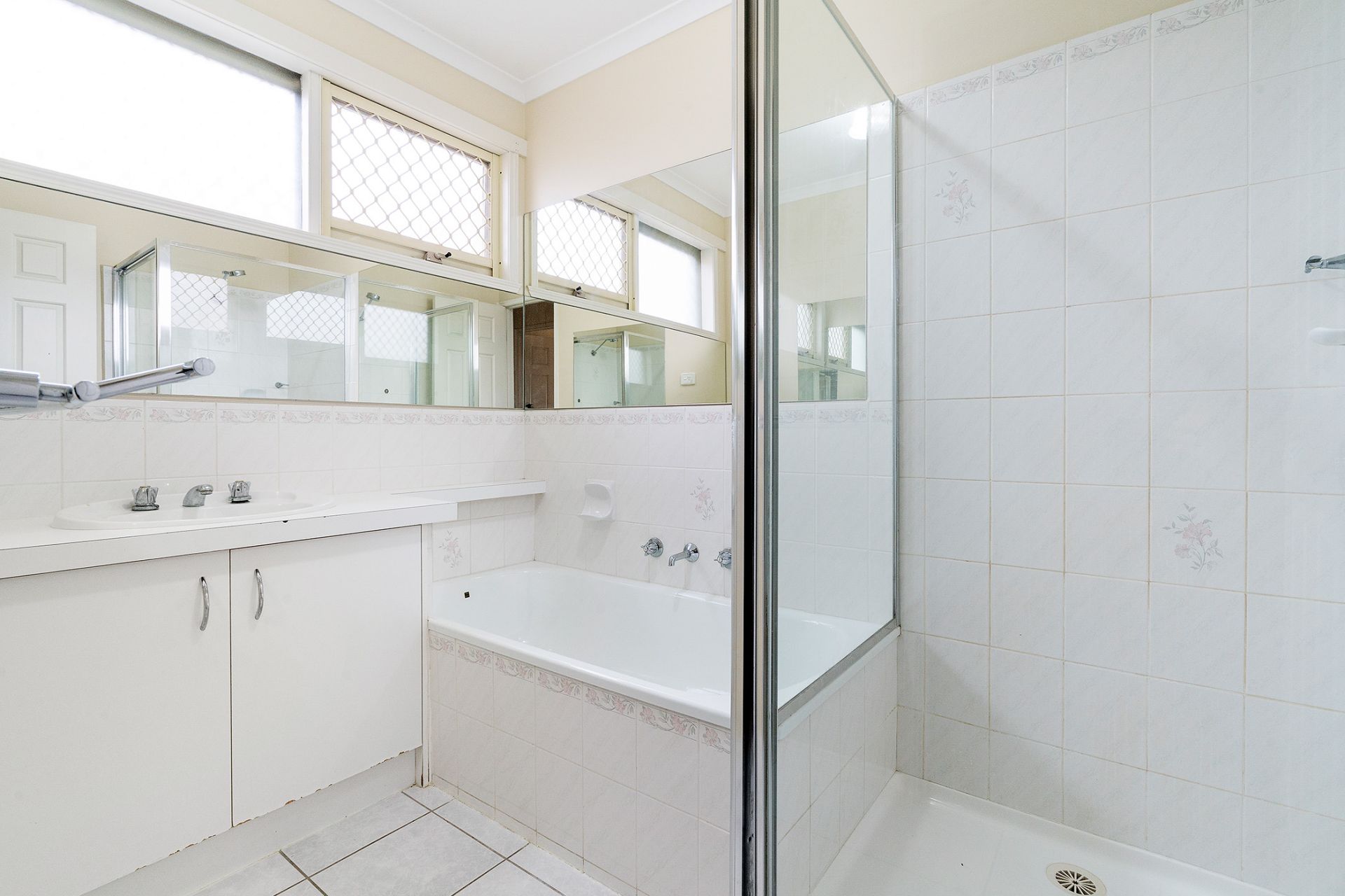 Real Estate For Lease 5 Pater Close Narre Warren , VIC