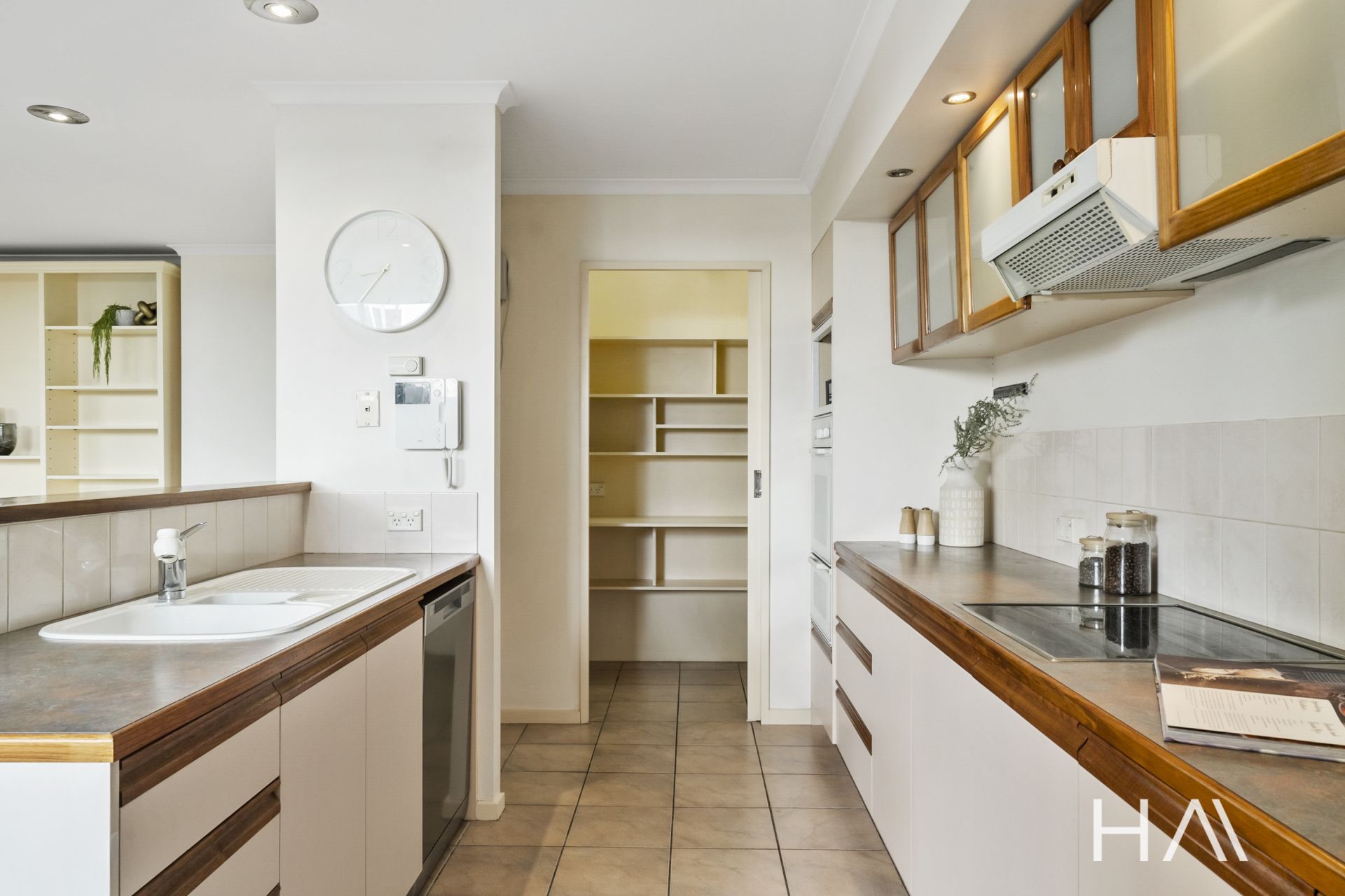 3/5 Gladstone Street, Battery Point Harrison Agents