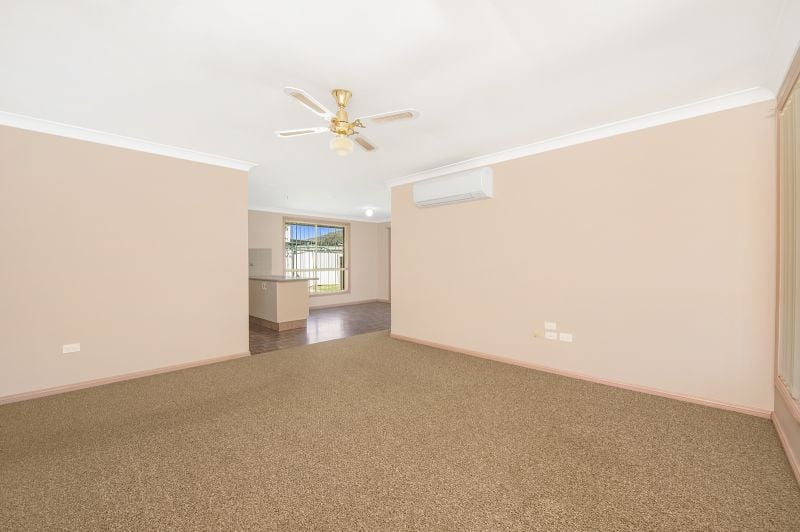 Real Estate For Sale 2/24 St Helens Park Drive St Helens Park , NSW