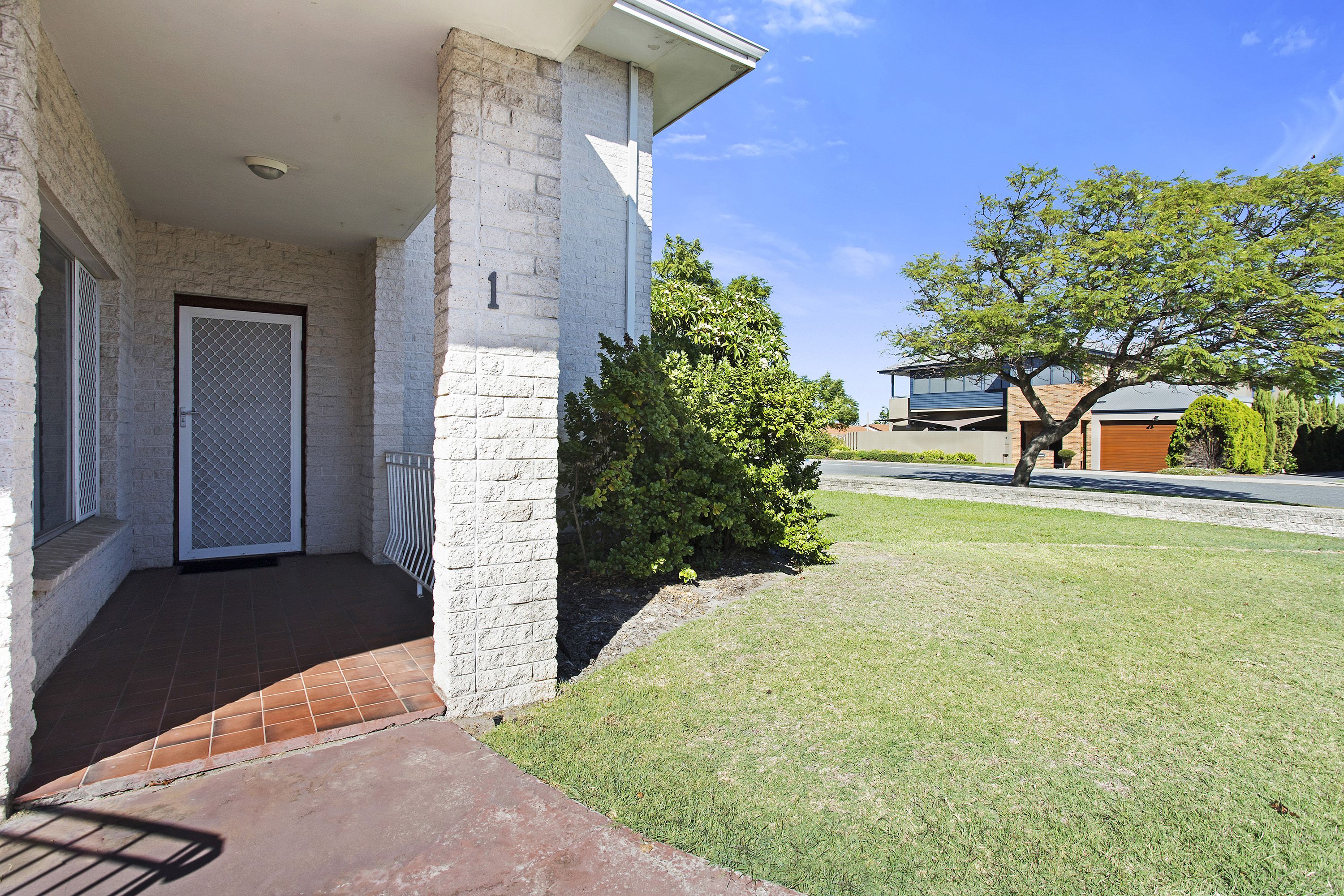 Real Estate For Lease 1/38 Mary Street Como , WA