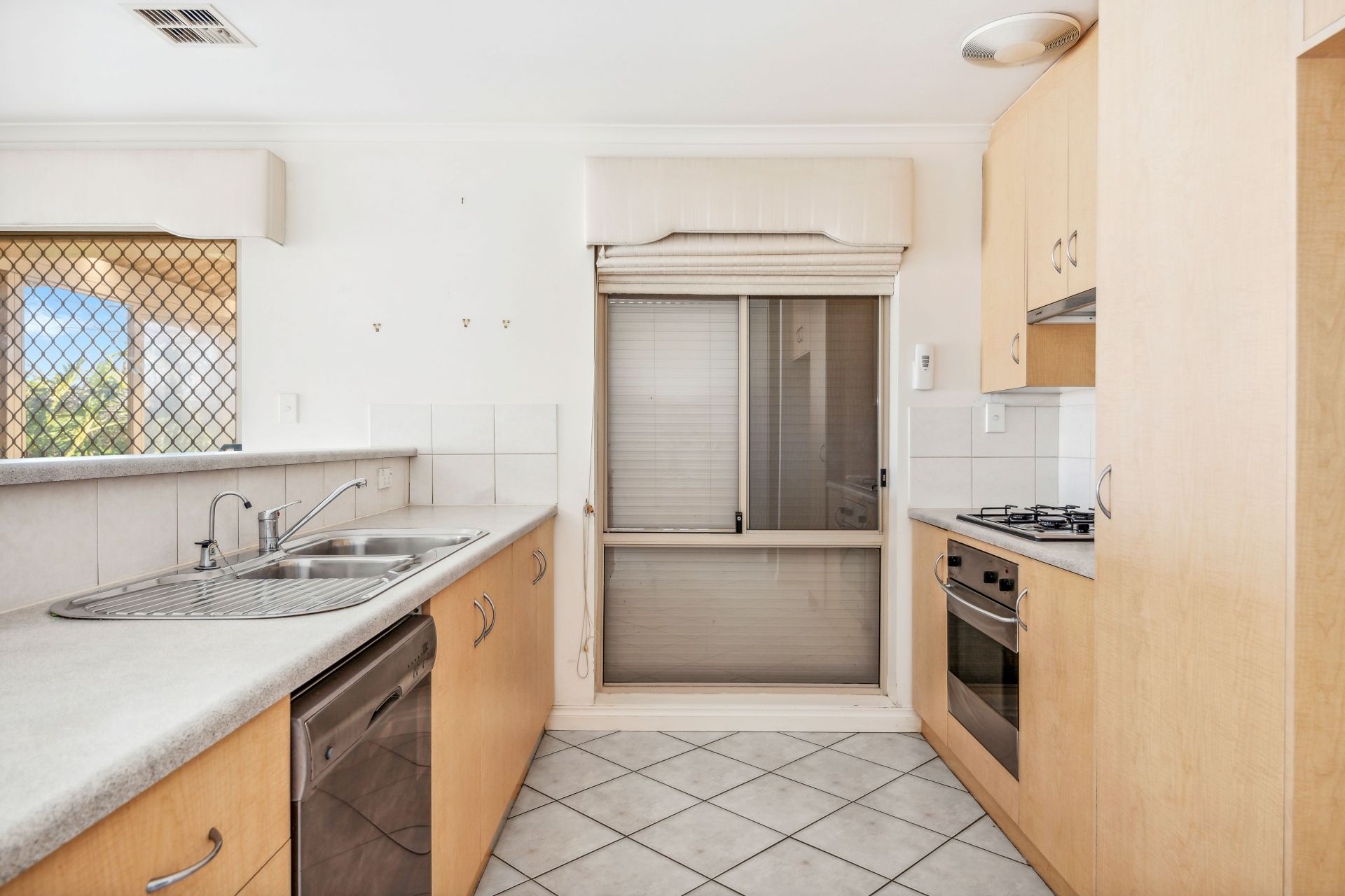 4 Gumnut Road, Seaford Rise Williams Real Estate