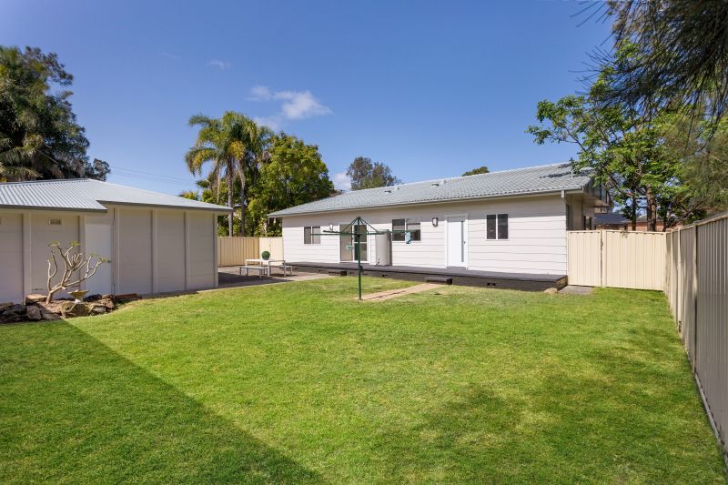 Real Estate For Sale 338 Lakedge Avenue Berkeley Vale , NSW