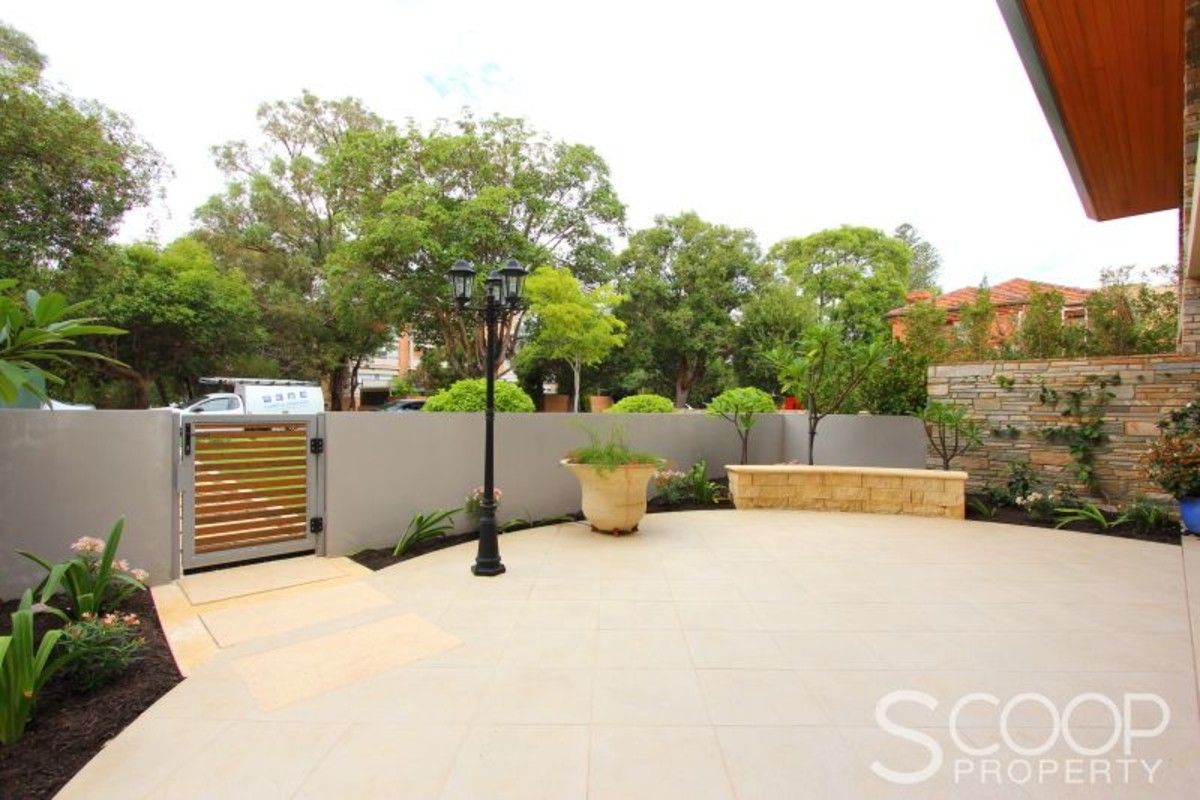 Real Estate For Sale 1/5 The Avenue Crawley , WA