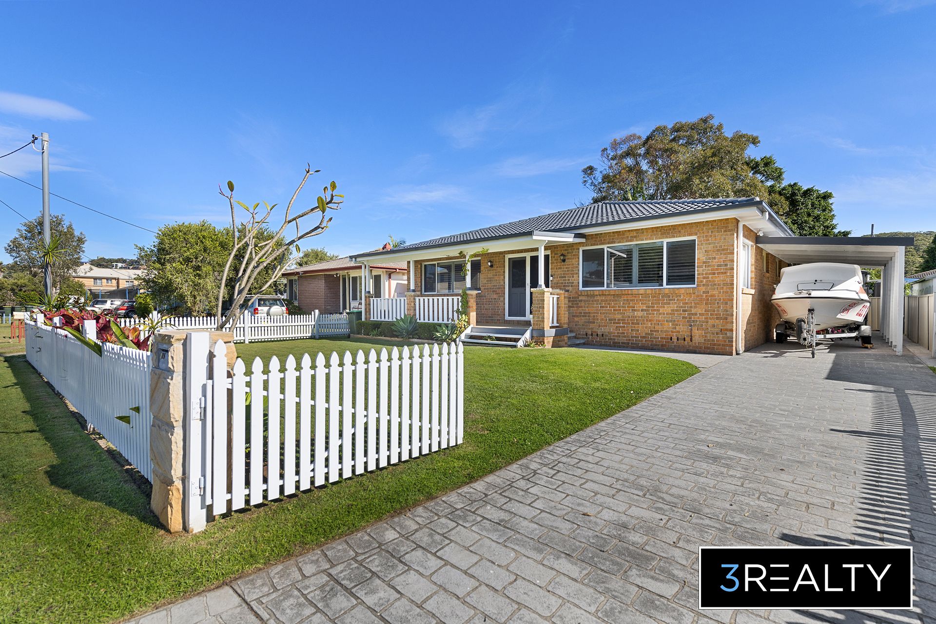 175 Macquarie Grove, Caves Beach 3Realty Lake Macquarie