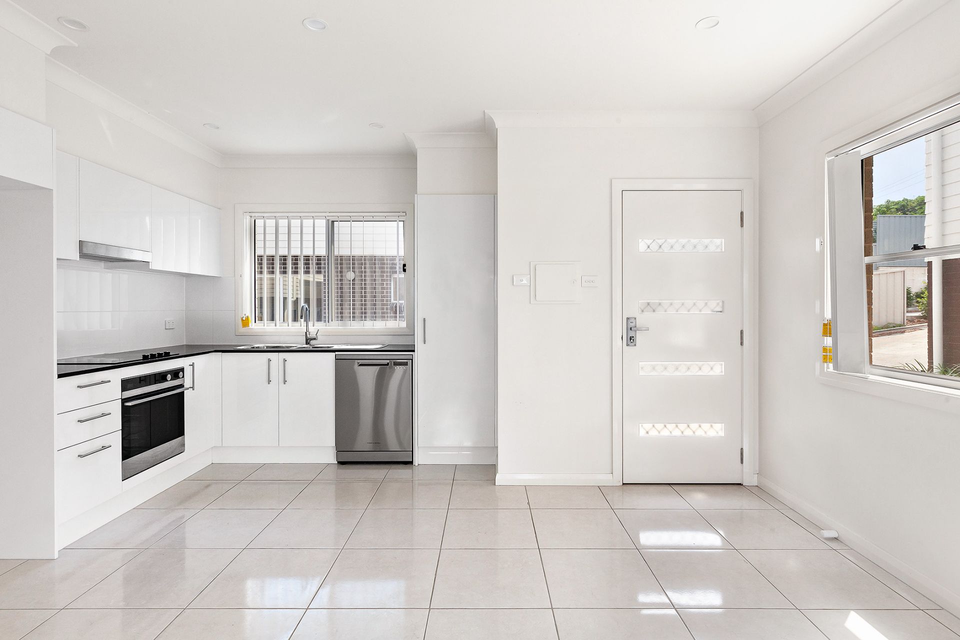 Real Estate For Sale 2/212 Warners Bay Road Mount Hutton , NSW