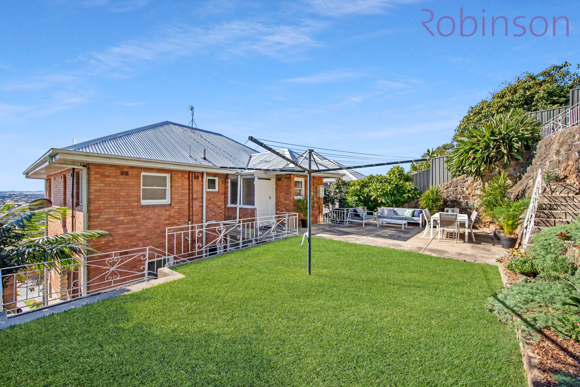 25 Scenic Drive, Merewether Robinson Property