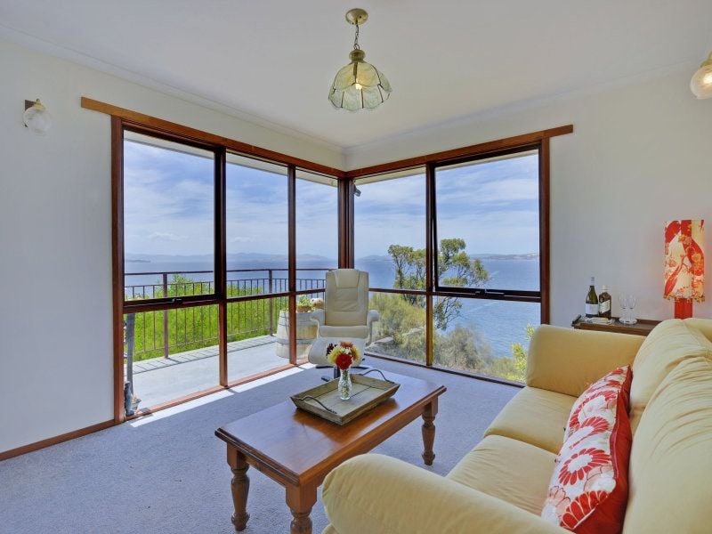 Real Estate For Sale 14 Flowerpot Crescent Blackmans Bay , TAS