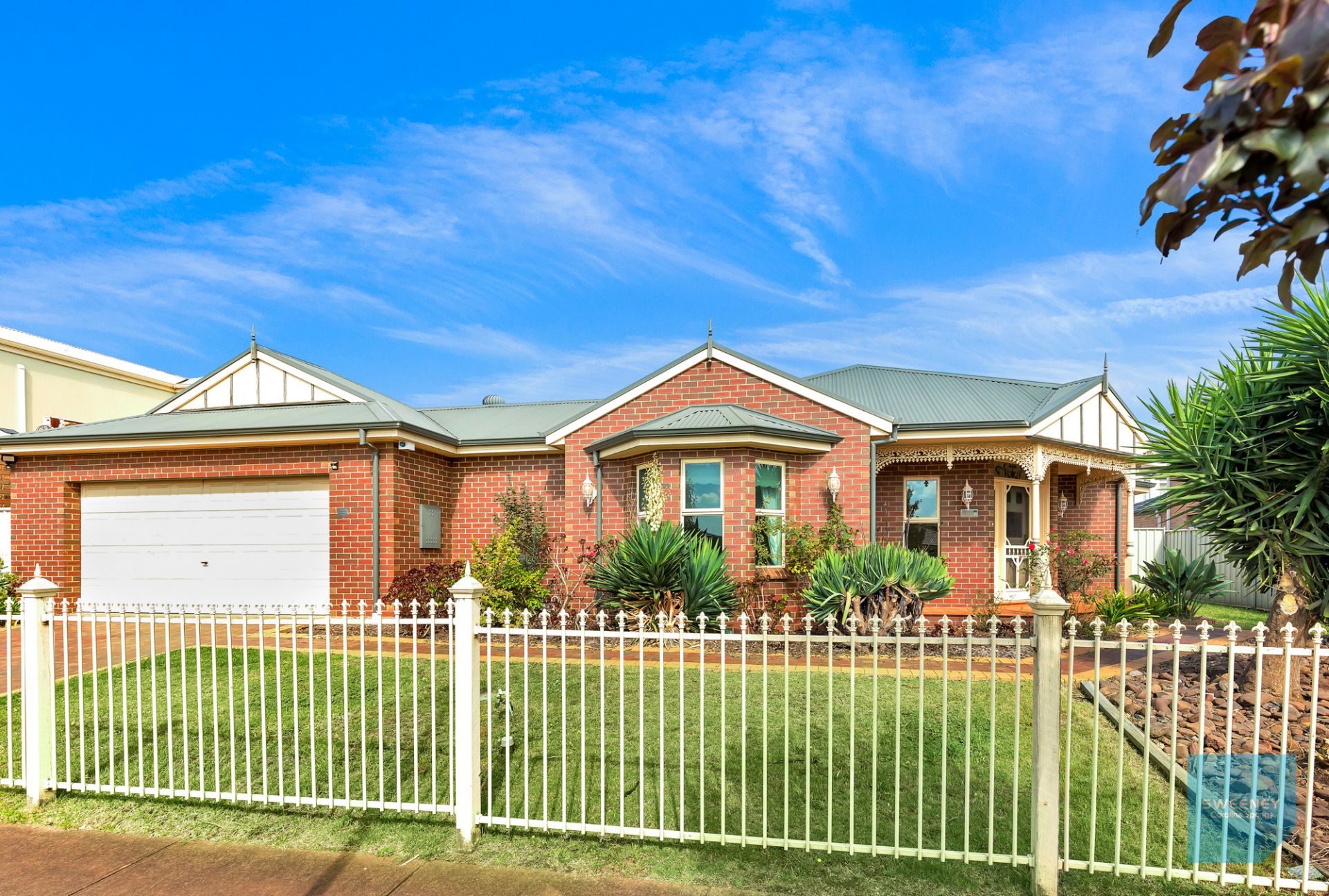 10 Windsor Gardens, CAROLINE SPRINGS Sweeney Estate Agents