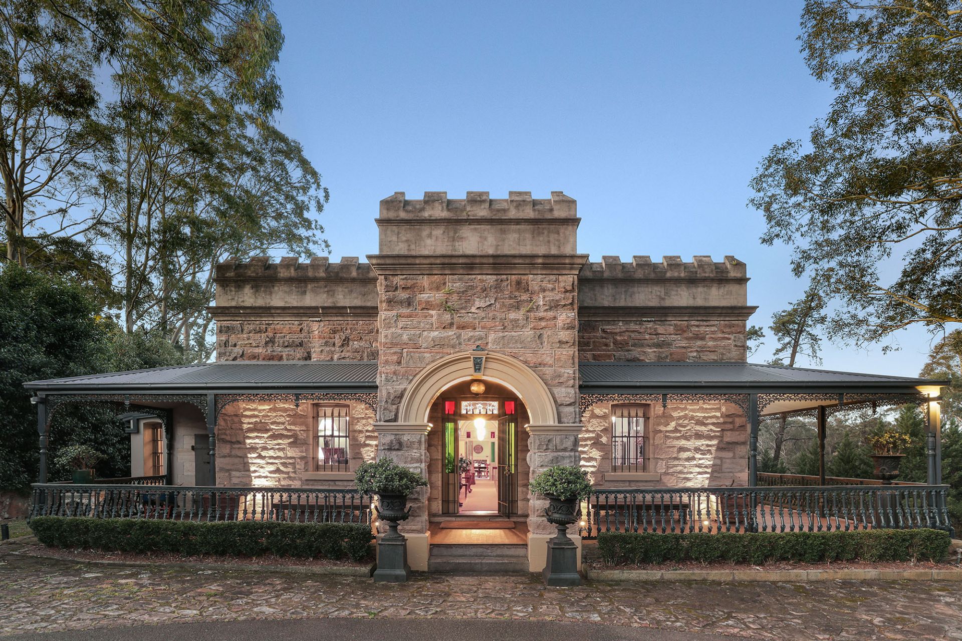 'Bunda House', landmark Victorian Manor a luxury Single Family Home