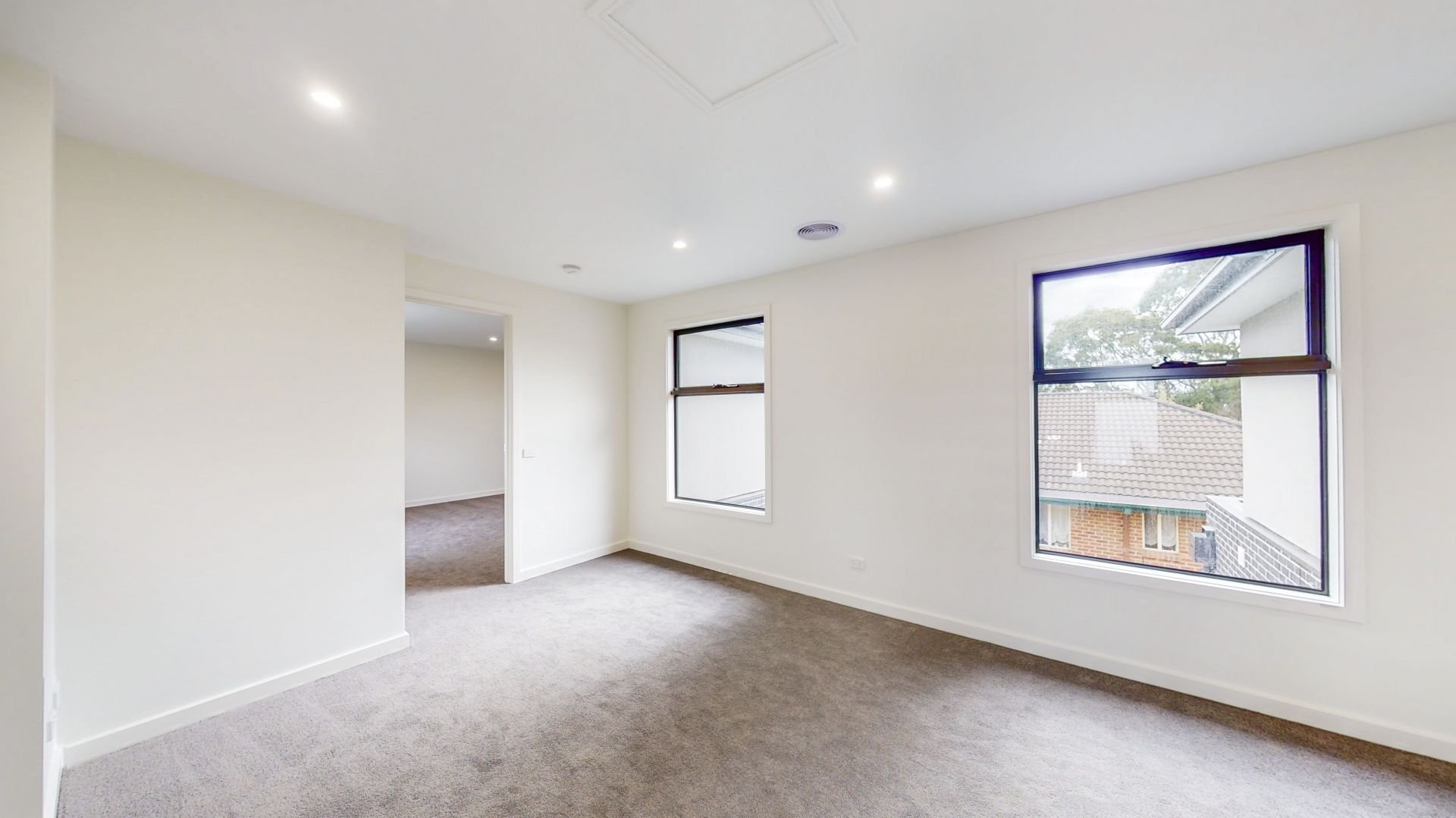 1/50 Lawrence Street, Blackburn South OBrien Real Estate