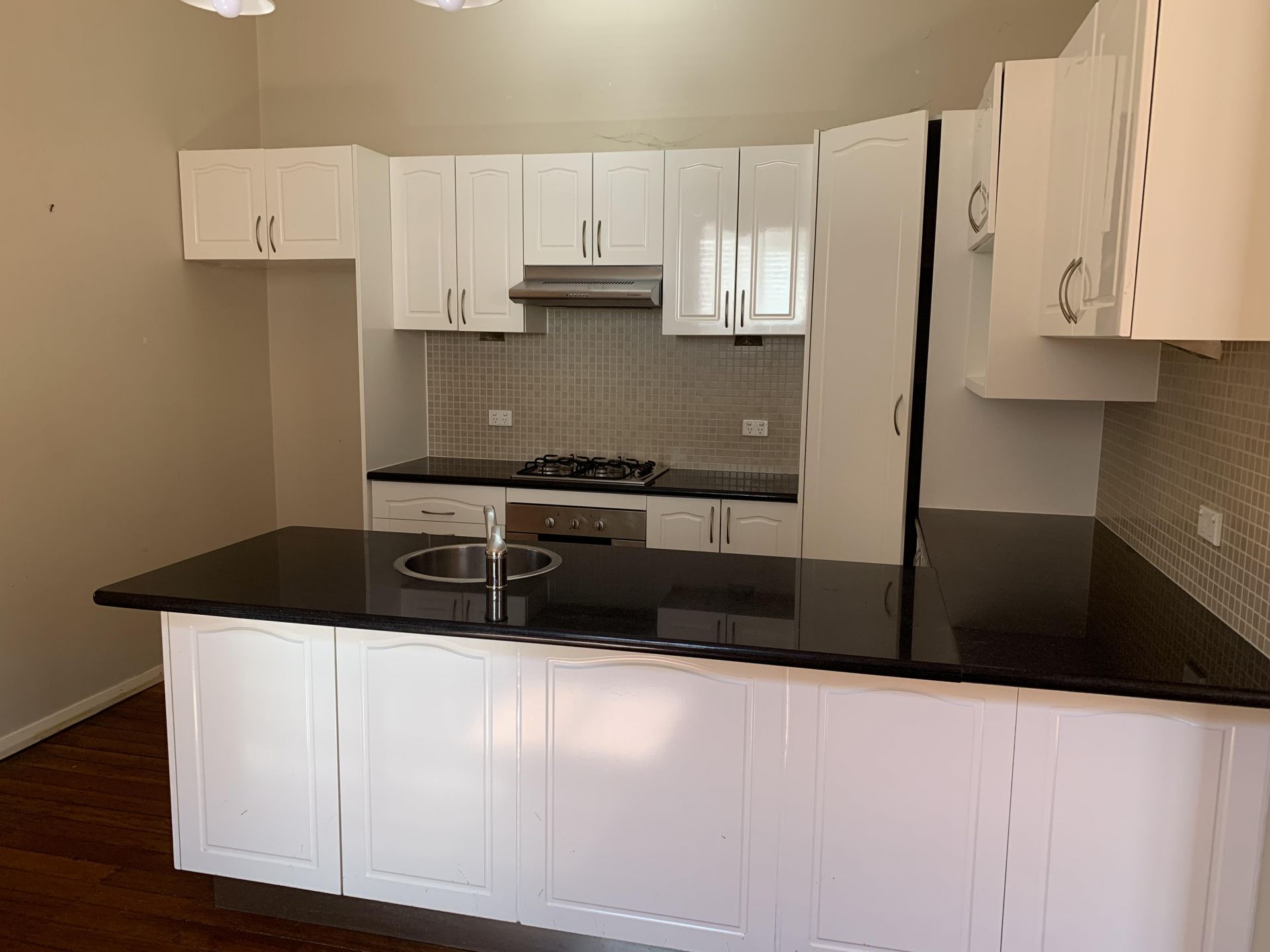 100 Dumaresq Street, Hamilton Robinson Property