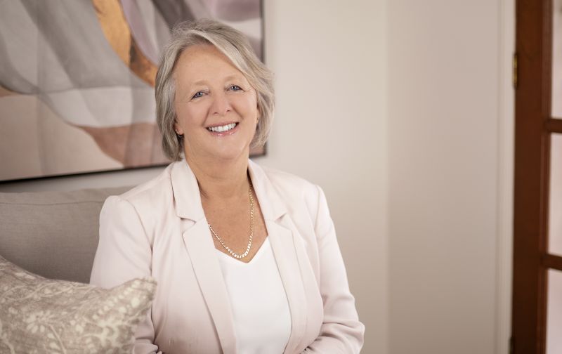 Roslyn Watts Stone Real Estate