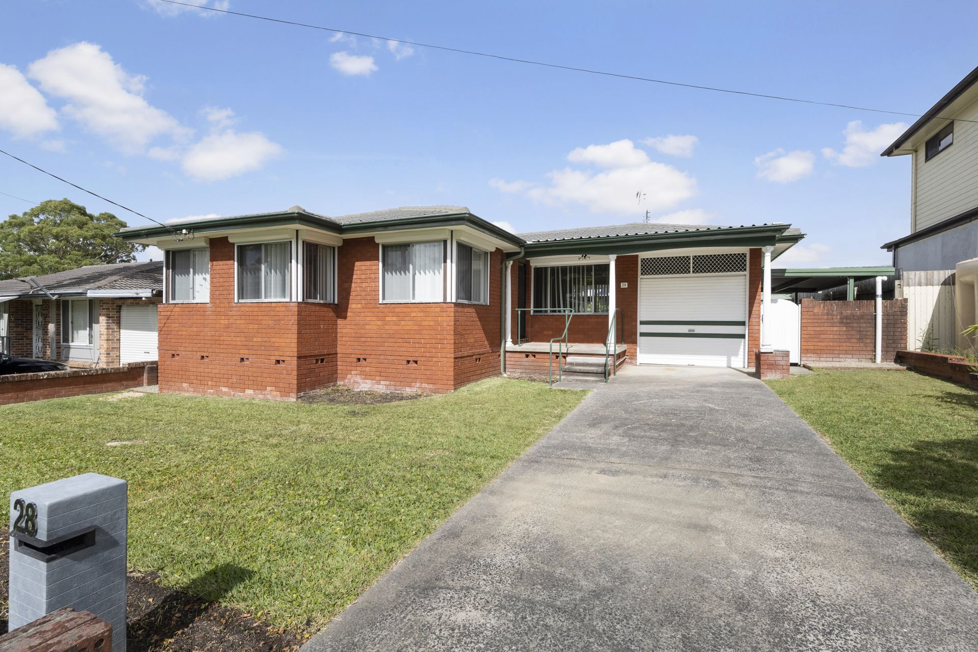 Real Estate For Lease 28 Dalton Avenue Kanwal , NSW