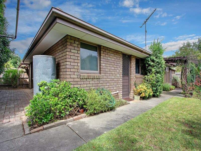 Real Estate For Sale 2/5 Carnoustie Grove Mornington , VIC