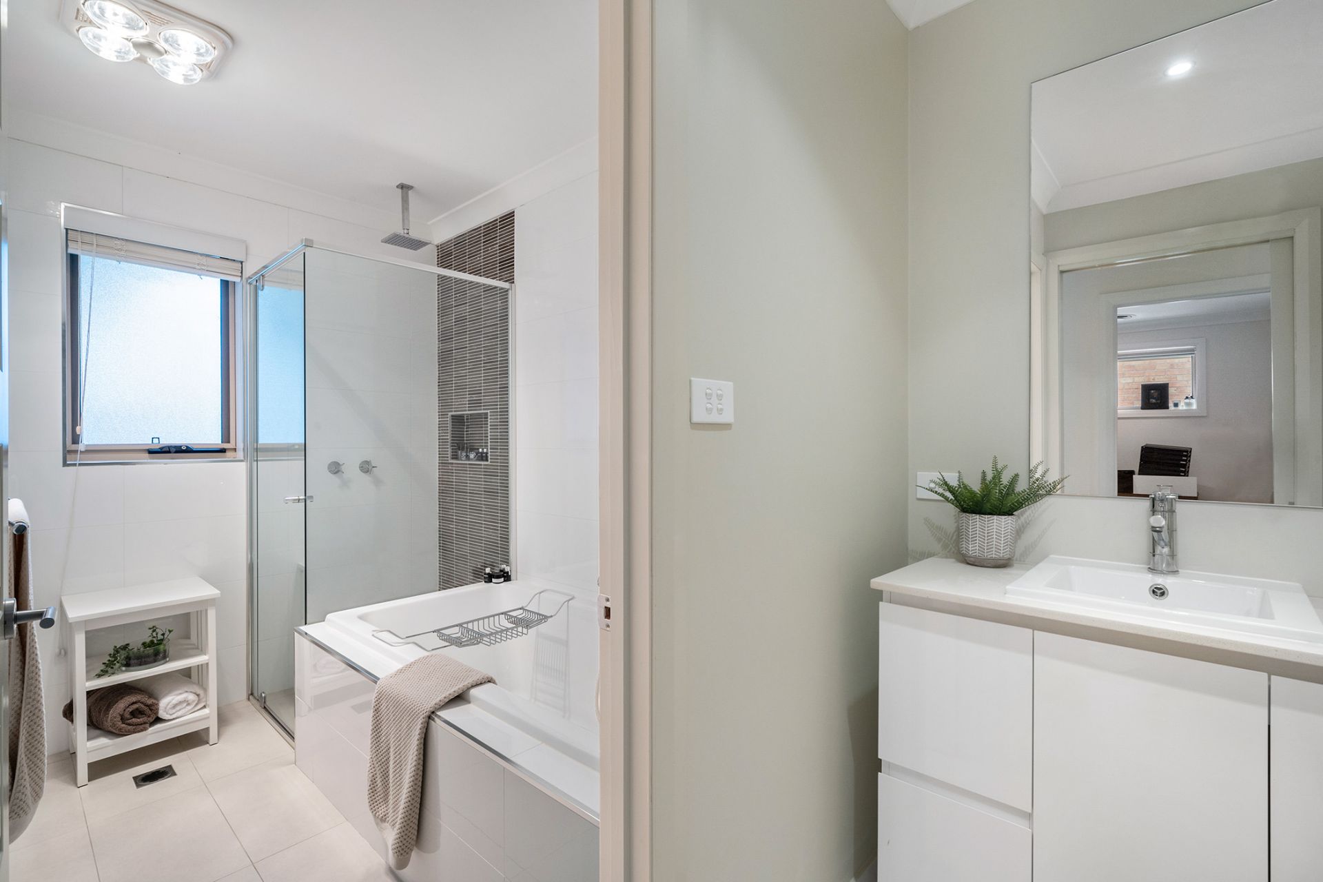 Real Estate For Sale 22 Wolseley Road Mcgraths Hill , NSW