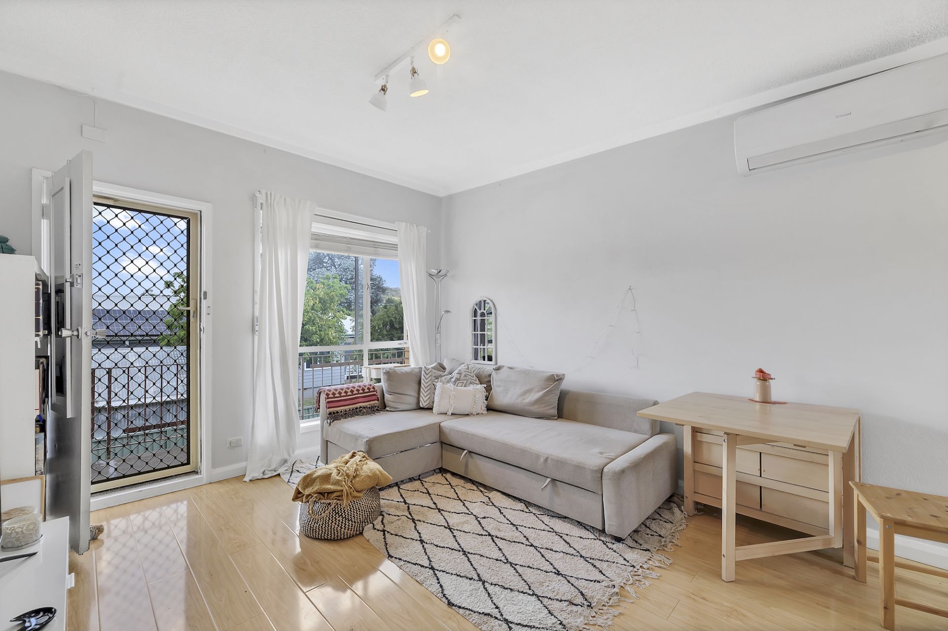 4/3 Charles Street, Queanbeyan Ian McNamee & Partners Pty Ltd