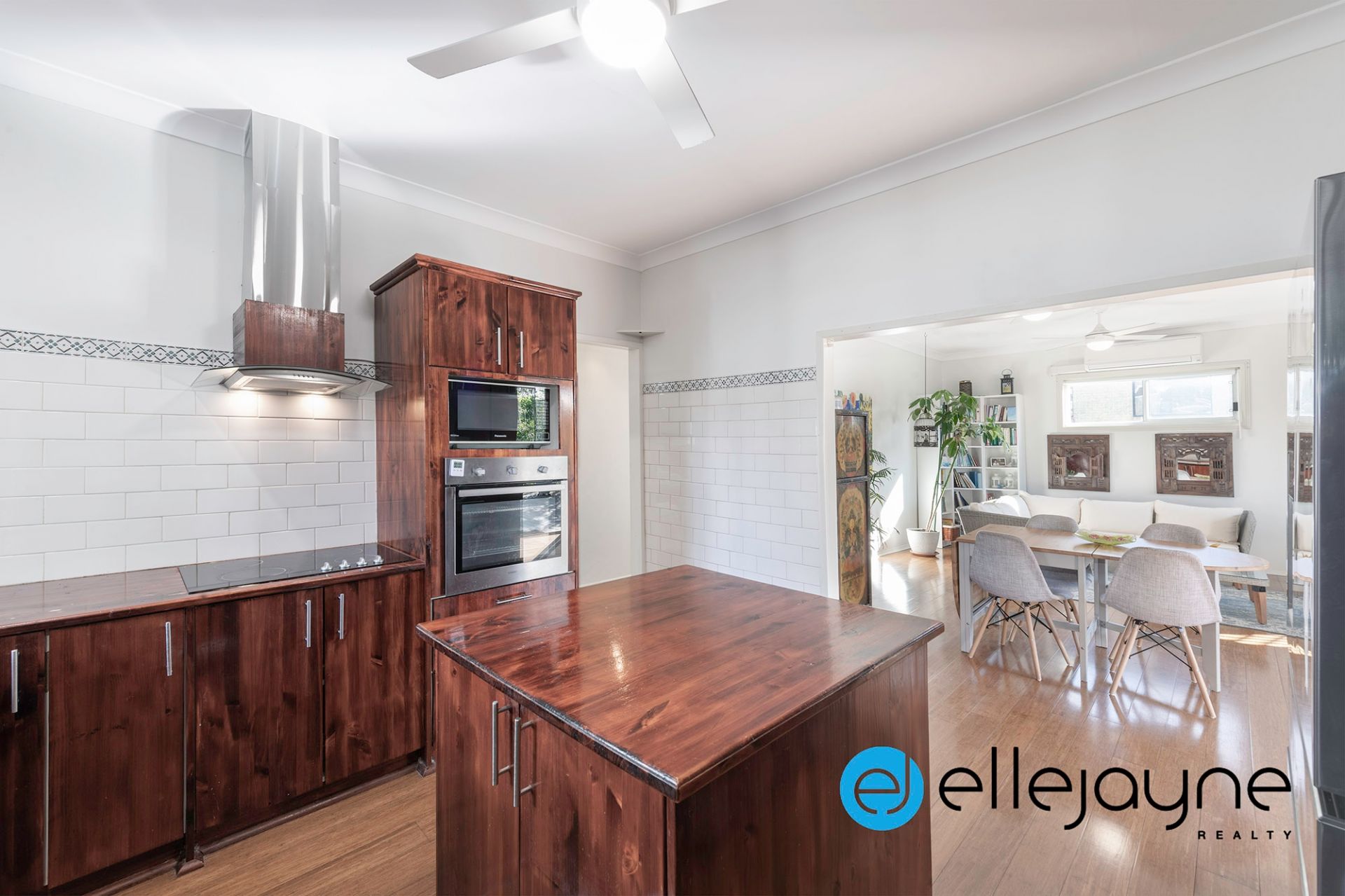 70 Dandaraga Road, Brightwaters Ellejayne Realty Pty Ltd