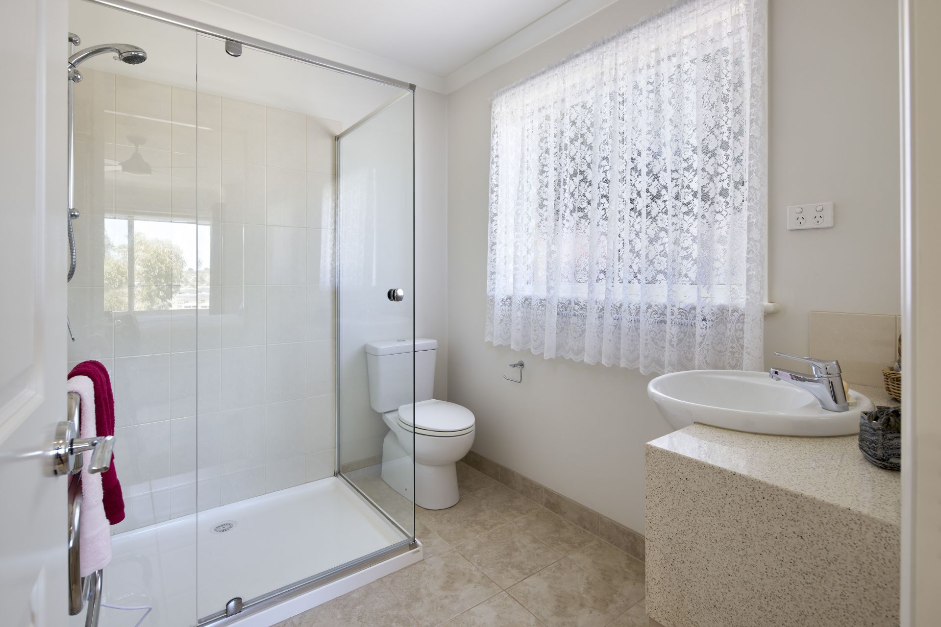 127 McNeilly Road, Drouin OBrien Real Estate