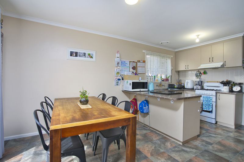 27 Malmesbury Street, Wendouree Ballarat Real Estate Pty Ltd