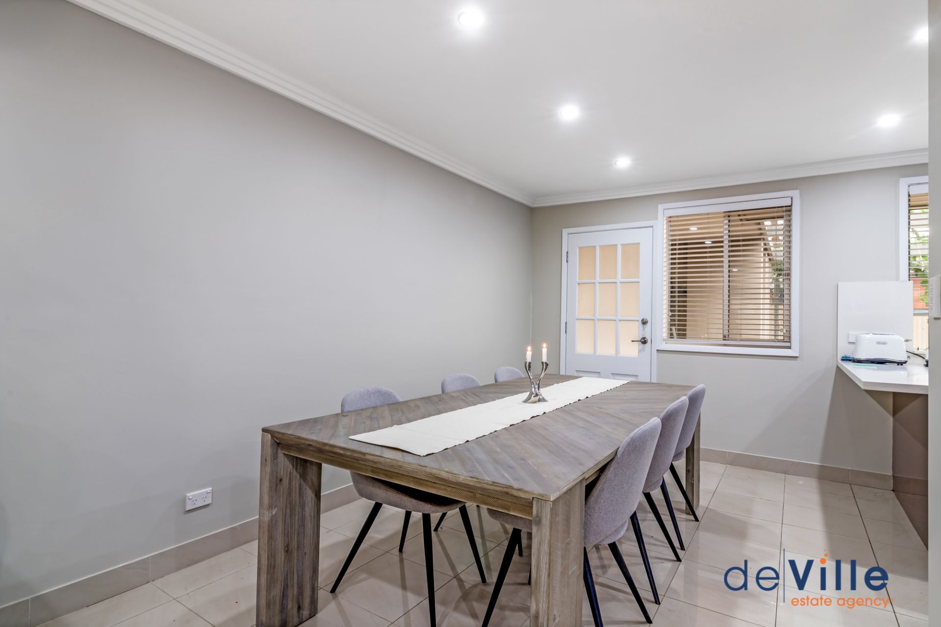 Castle Hill deVille Estate Agency