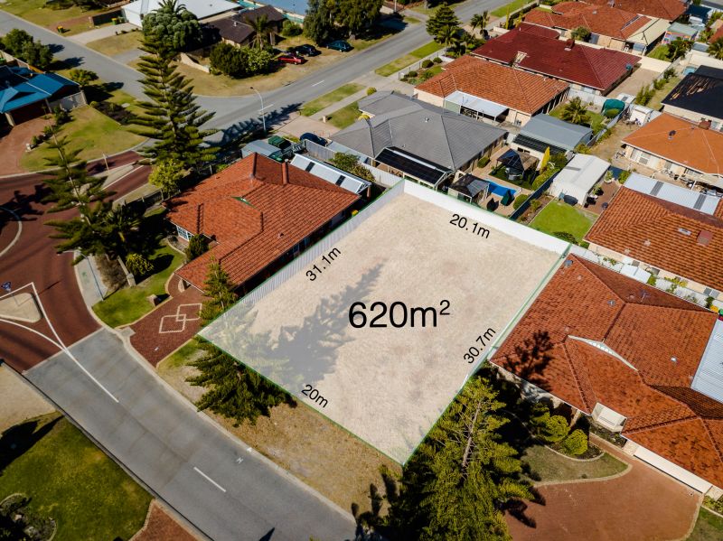 Real Estate For Sale 3 Galway Gardens Warnbro , WA