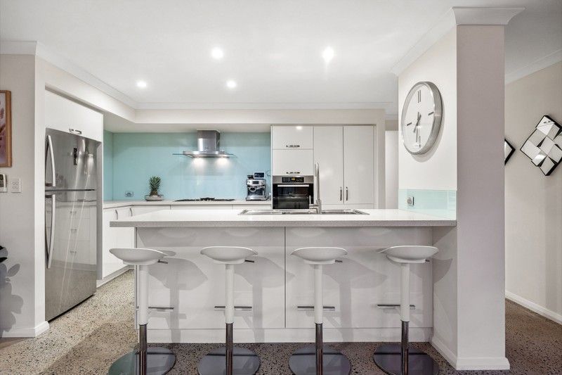 2 Tarquin Gardens, BELMONT WELSH Real Estate