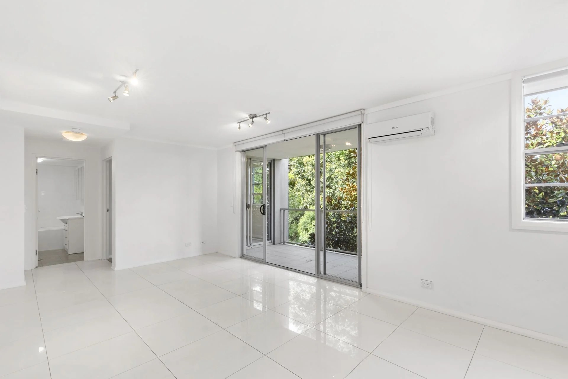 8/233 Cope Street, Waterloo Mitchell Estate Agents