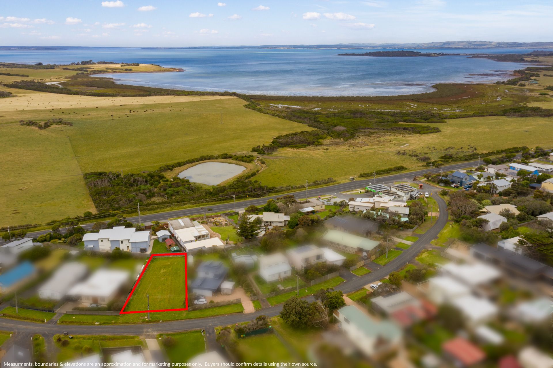 10 Bayview Avenue, Surf Beach OBrien Real Estate