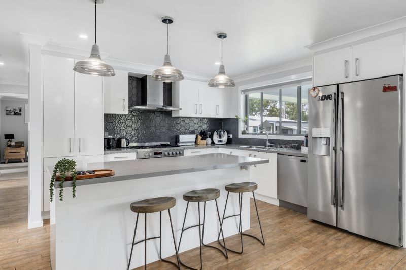 Real Estate For Sale 61 Waratah Drive Yarravel , NSW