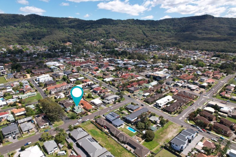 Real Estate For Sale 8 Ryan Street Balgownie , NSW