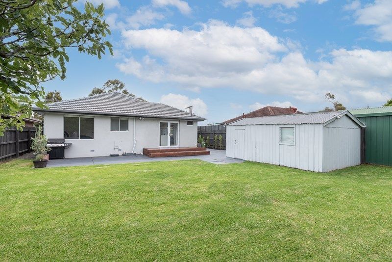 134 Grieve Pde, ALTONA Sweeney Estate Agents